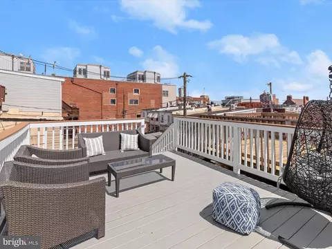 Exterior - 607 S Clinton St, Baltimore, MD 21224 photo 5 of 11