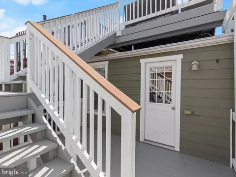 Exterior - 607 S Clinton St, Baltimore, MD 21224 photo 2 of 11