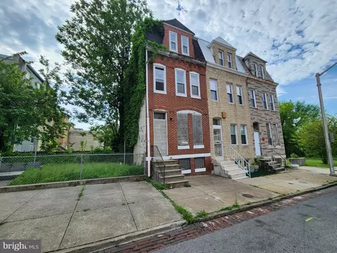121 N Mount St, Baltimore, MD 21223 photo 2