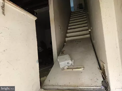 124 N Mount St, Baltimore, MD 21223 photo 4