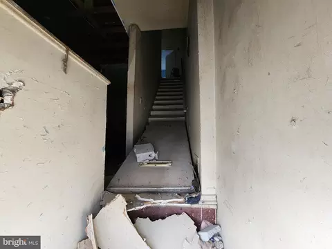 124 N Mount St, Baltimore, MD 21223 photo 5