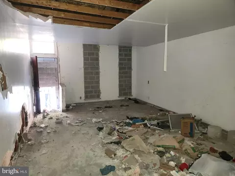 1623 W Lexington St, Baltimore, MD 21223 photo 9