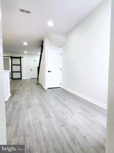 2633 Garrett Ave, Baltimore, MD 21218 photo 8