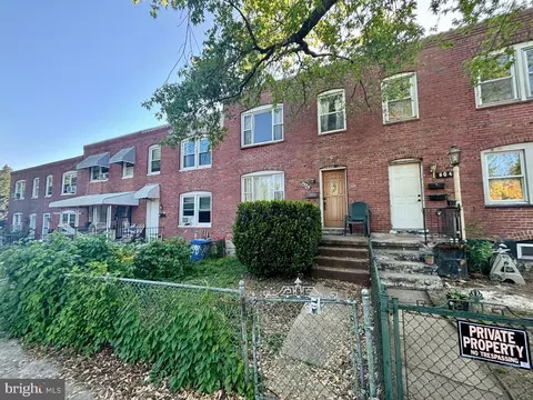 806 Quail St, Baltimore, MD 21224 photo 2