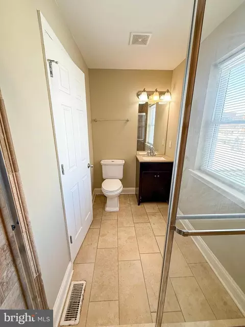 2048 E Fayette St, Baltimore, MD 21231 photo 30