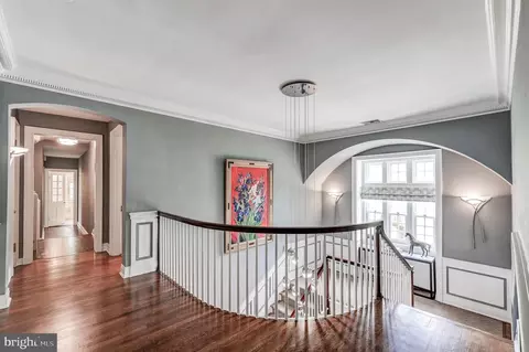 Entry Way - 3 Whitfield Rd, Baltimore, MD 21210 photo 6 of 11