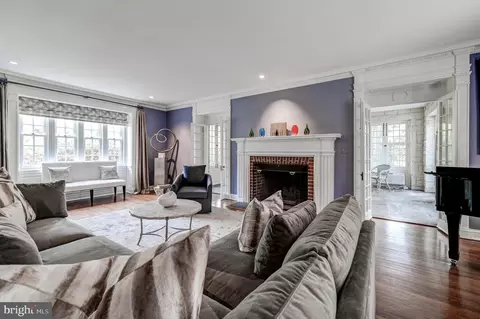 Living - 3 Whitfield Rd, Baltimore, MD 21210 photo 2 of 2