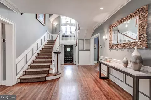 Entry Way - 3 Whitfield Rd, Baltimore, MD 21210 photo 3 of 11