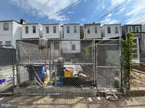 2034 E Lanvale St, Baltimore, MD 21213 photo 2