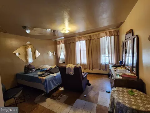 Bedroom - 933 N Stricker St, Baltimore, MD 21217 photo 1 of 1