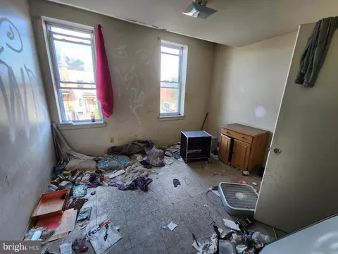 Bedroom - 737 E 23rd St, Baltimore, MD 21218 photo 4 of 5