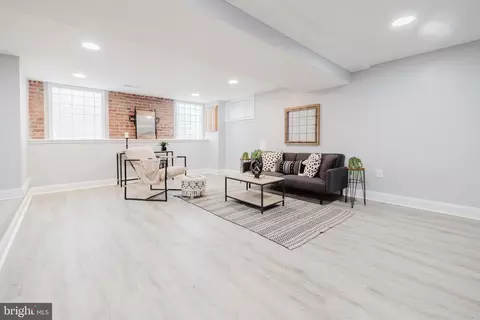 4246 Parkside Dr, Baltimore, MD 21206 photo 15