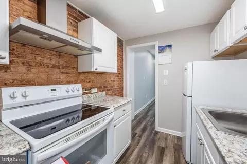 Other - 2108 E Hoffman St, Baltimore, MD 21213 photo 3 of 10
