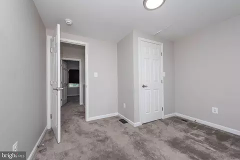 Entry Way - 2108 E Hoffman St, Baltimore, MD 21213 photo 6 of 6