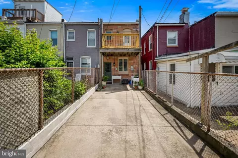 Exterior - 508 S Luzerne Ave, Baltimore, MD 21224 photo 1 of 5
