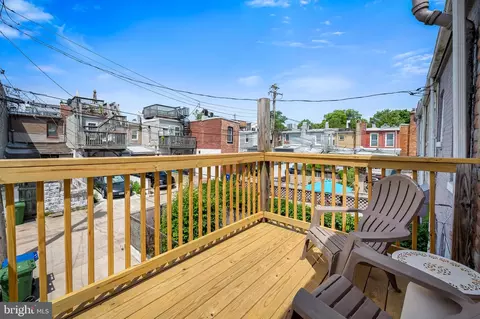 Exterior - 508 S Luzerne Ave, Baltimore, MD 21224 photo 3 of 5