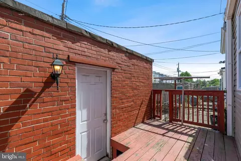 Exterior - 700 E 36th St, Baltimore, MD 21218 photo 4 of 4