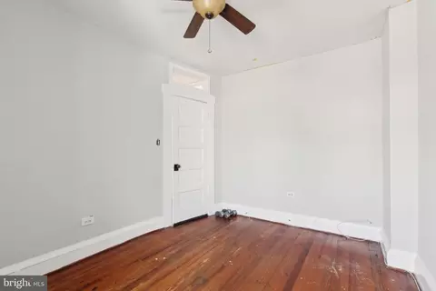 Bedroom - 700 E 36th St, Baltimore, MD 21218 photo 2 of 5
