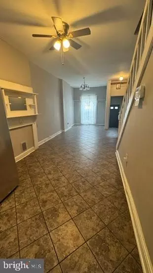 Entry Way - 425 Streeper St N, Baltimore, MD 21224 photo 6 of 16