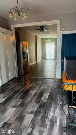 Entry Way - 425 Streeper St N, Baltimore, MD 21224 photo 5 of 16
