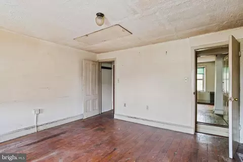 Bedroom - 3653 Ash St, Baltimore, MD 21211 photo 3 of 3