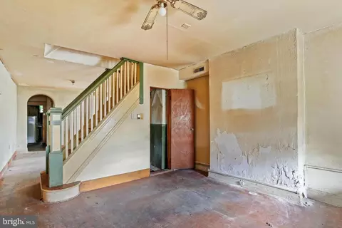 Living - 3653 Ash St, Baltimore, MD 21211 photo 1 of 2