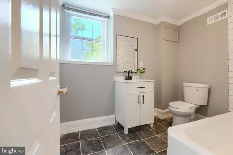 Bath - 3723 Frankford Ave, Baltimore, MD 21206 photo 1 of 5