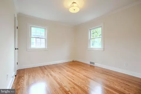 Bedroom - 3723 Frankford Ave, Baltimore, MD 21206 photo 6 of 8