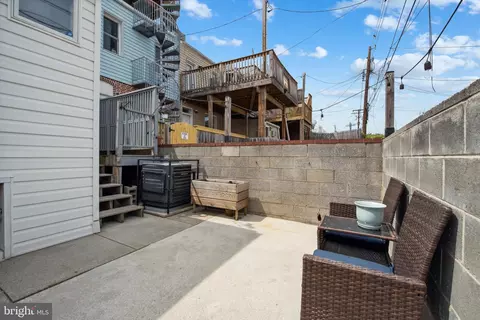 Exterior - 5 N Potomac, Baltimore, MD 21224 photo 2 of 3