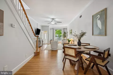 Dining - 5 N Potomac, Baltimore, MD 21224 photo 2 of 2