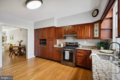 Kitchen - 5 N Potomac, Baltimore, MD 21224 photo 4 of 4