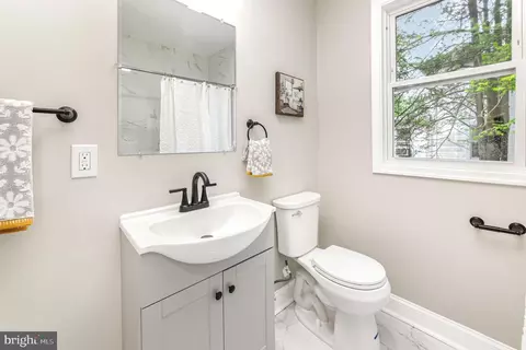 Bath - 5611 Pilgrim Rd, Baltimore, MD 21214 photo 1 of 6