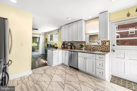 2320 Montebello Ter, Baltimore, MD 21214 photo 11