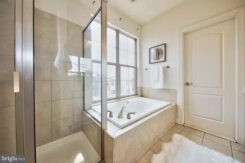 Bath - 3911 Fleet St, Baltimore, MD 21224 photo 3 of 3