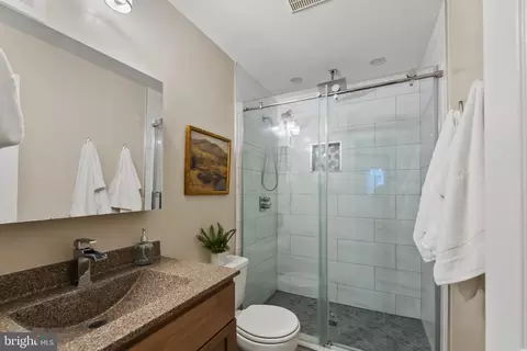 Bath - 114 E Gittings St, Baltimore, MD 21230 photo 1 of 2