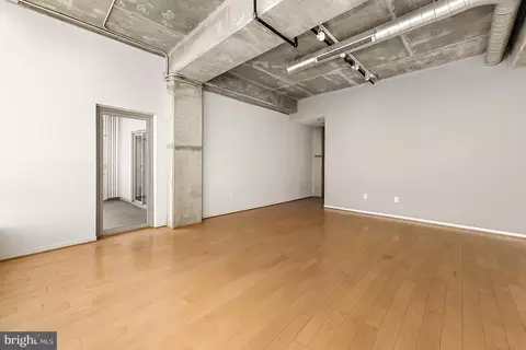 Living - 1200 Steuart St #912, Baltimore, MD 21230 photo 6 of 9