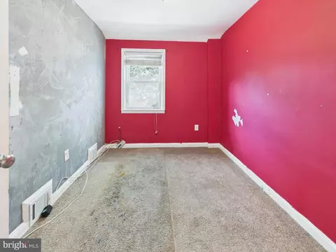 Bedroom - 1206 Cedarcroft Rd, Baltimore, MD 21239 photo 2 of 6