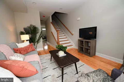 2214 E Madison St, Baltimore, MD 21205 photo 5
