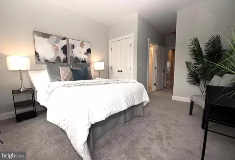 2214 E Madison St, Baltimore, MD 21205 photo 32