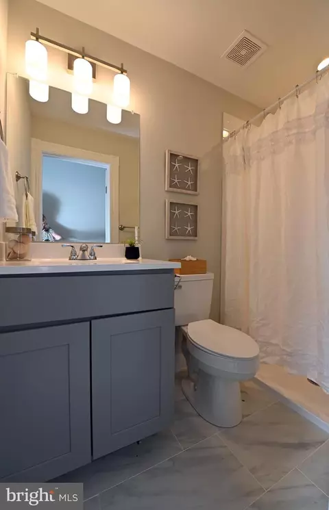 2214 E Madison St, Baltimore, MD 21205 photo 31