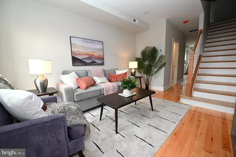 2214 E Madison St, Baltimore, MD 21205 photo 2