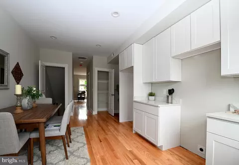 2214 E Madison St, Baltimore, MD 21205 photo 8
