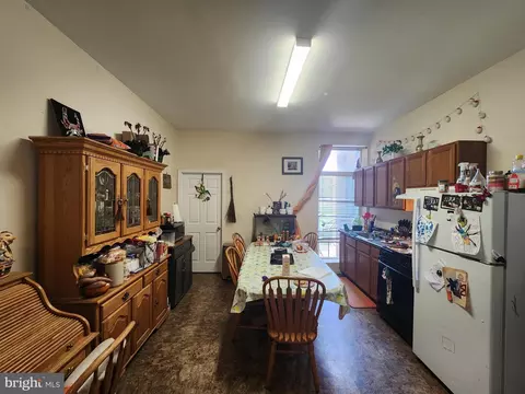 Entry Way - 321 E 21st St, Baltimore, MD 21218 photo 1 of 3
