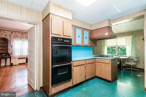 Kitchen - 1916 Cedric Rd, Baltimore, MD 21216 photo 1 of 2