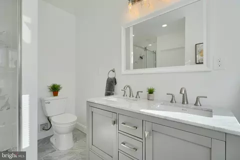 Bath - 2906 Berwick Ave, Baltimore, MD 21234 photo 4 of 6