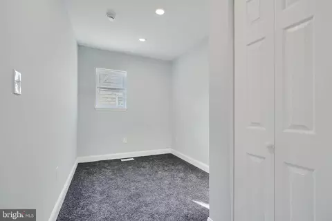Entry Way - 2906 Berwick Ave, Baltimore, MD 21234 photo 11 of 18