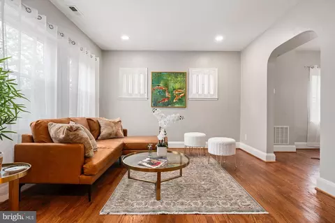 3902 Biddison Ln, Baltimore, MD 21206 photo 6
