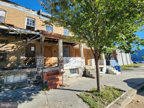 2430 E Hoffman St, Baltimore, MD 21213 photo 1