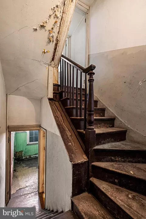Entry Way - 919 N Calvert St, Baltimore, MD 21202 photo 8 of 23