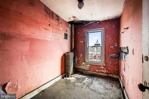 Bedroom - 919 N Calvert St, Baltimore, MD 21202 photo 14 of 14